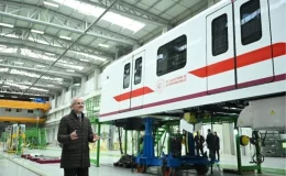 Ulaştırma ve Altyapı Bakanı Abdulkadir Uraloğlu, Yeni Sakarya adlı ilk milli ve yerli elektrikli tren setini hizmete sundu