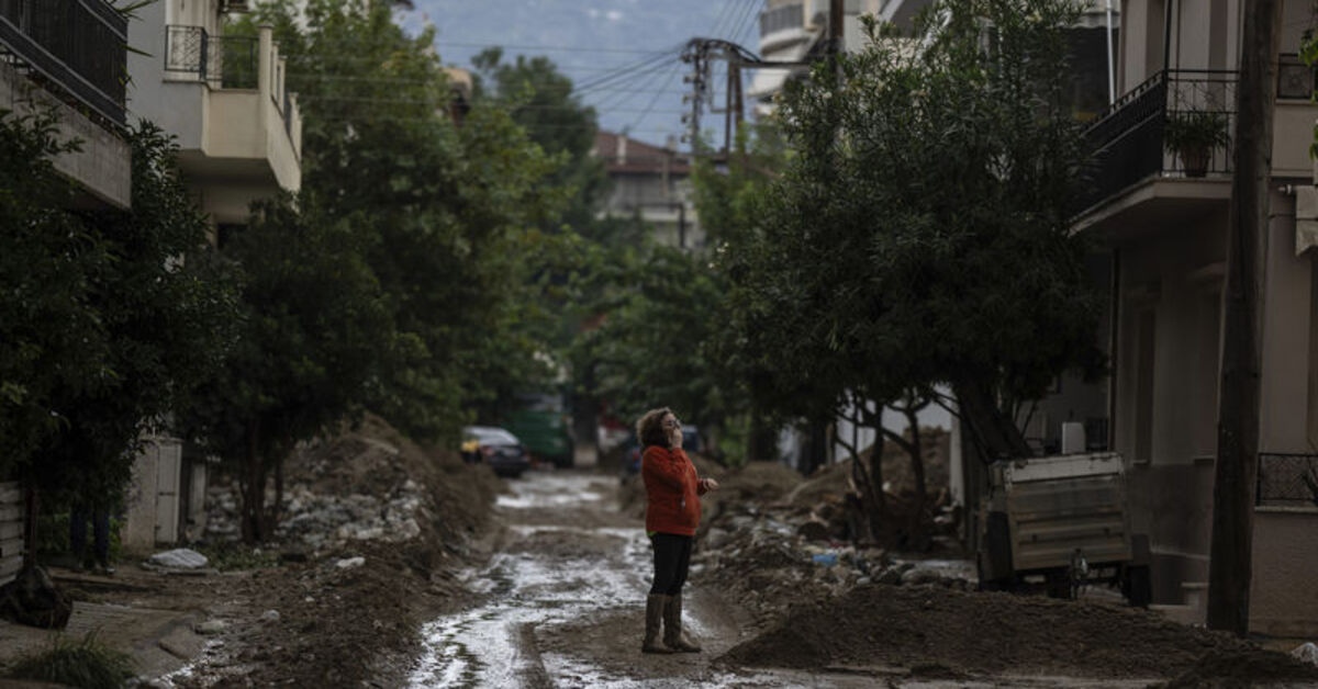 Yunanistan’da şiddetli yağışlar toprak kaymasına yol açtı