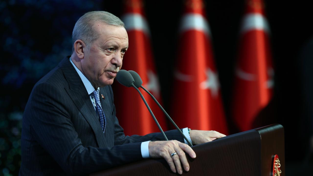 Cumhurbaşkanı Erdoğan’dan şehit polisin ailesine taziye mesajı