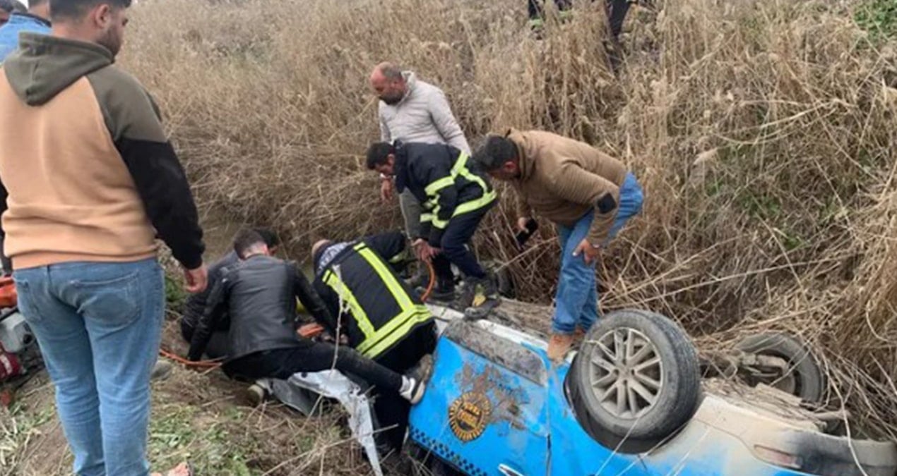 Hatay’da kanala devrilen taksinin sürücüsü yaşamını yitirdi