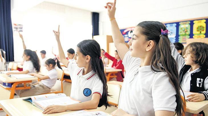 Okullar yarın açılıyor